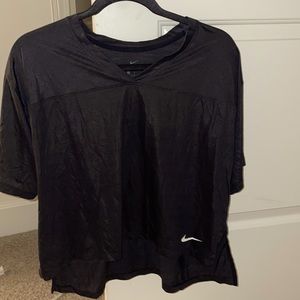 Nike drifit workout top